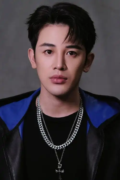 Triệu Khải Hàng