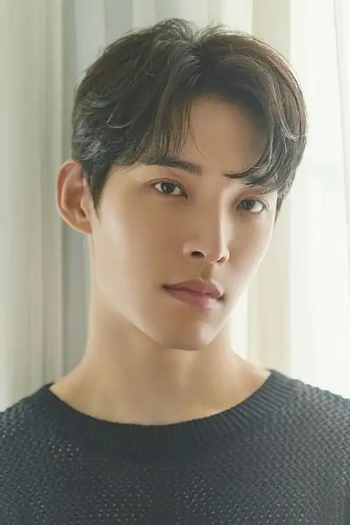 Hyuk Jun Cho
