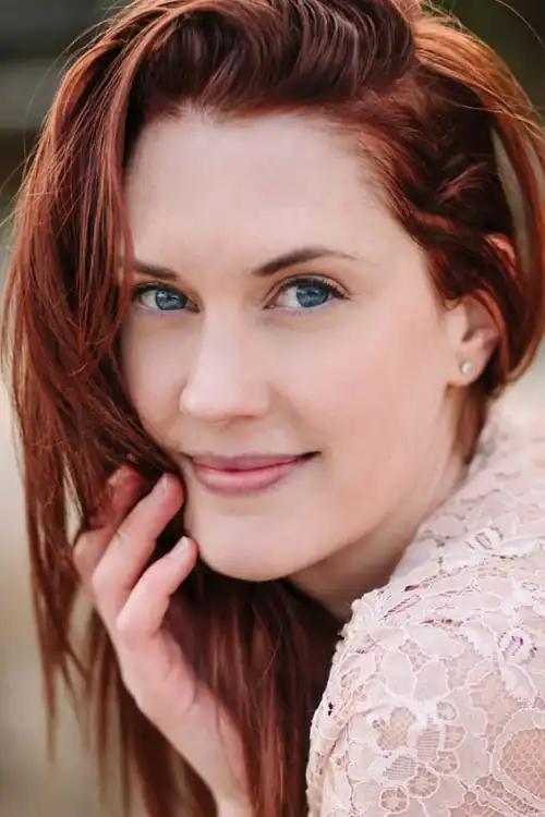 Lauren Lee Smith