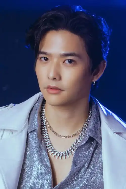 Lee Thanat Lowkhunsombat
