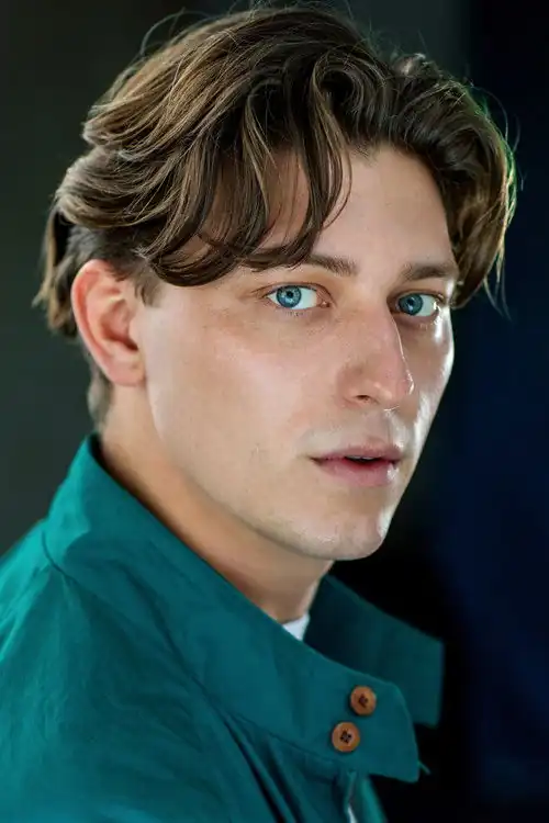Tom Francis