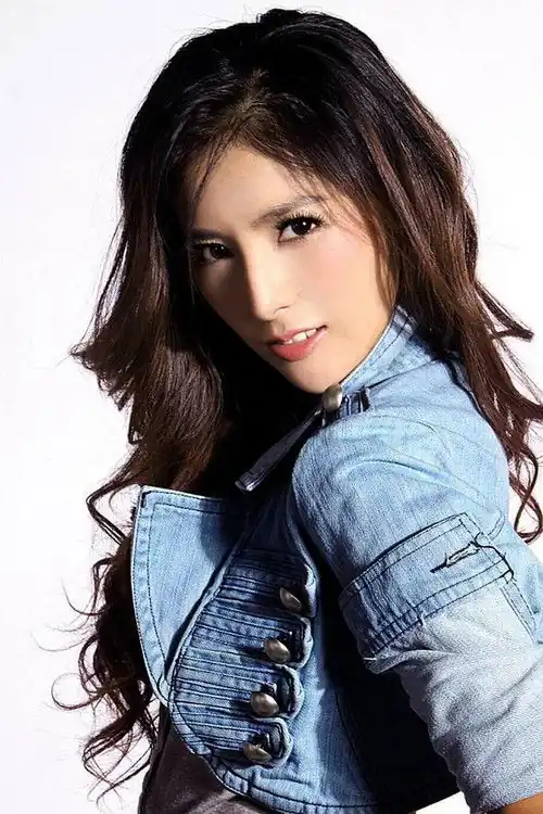 Yanfei Pan