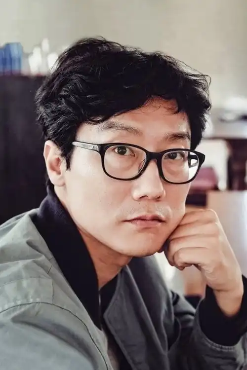 Hwang Dong Hyuk
