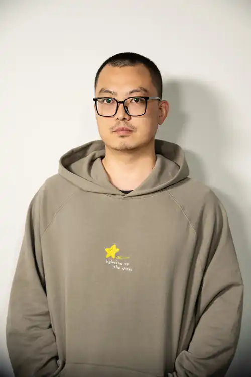 Jiangjiang Liu